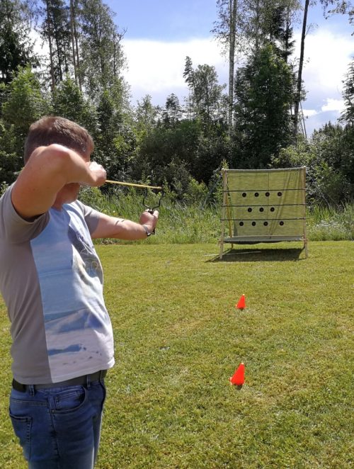 Kaķeņu stends1